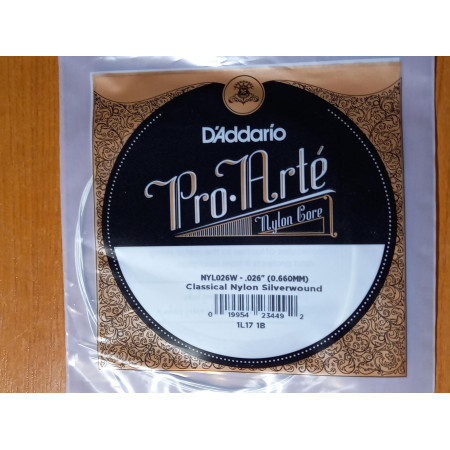 D'Addario NYL026W  tekercselt ezüstbevonatos nylon húr /Pro Arté/