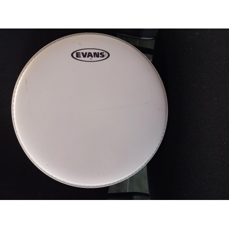 EVANS B12G2 Kétrétegü Pergő/TOM felső bőr fehér /a képen látható festékhibával/ EVANS B12G2 Kétrétegü Pergő/TOM felső bőr fehér /a képen látható festékhibával/