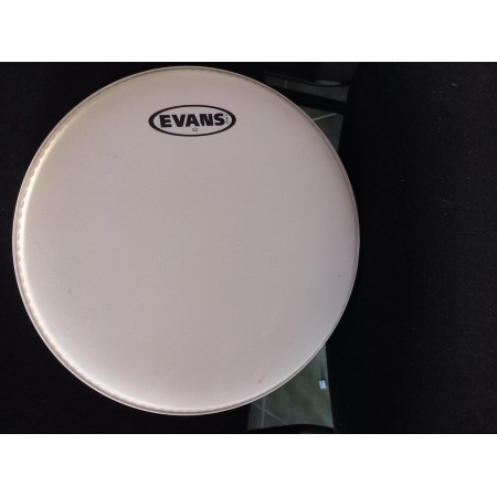 EVANS B12G2 Kétrétegü Pergő/TOM felső bőr fehér /a képen látható festékhibával/ EVANS B12G2 Kétrétegü Pergő/TOM felső bőr fehér /a képen látható festékhibával/