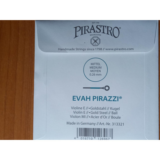 Pirastro Evah Pirazzi hegedû készlet
